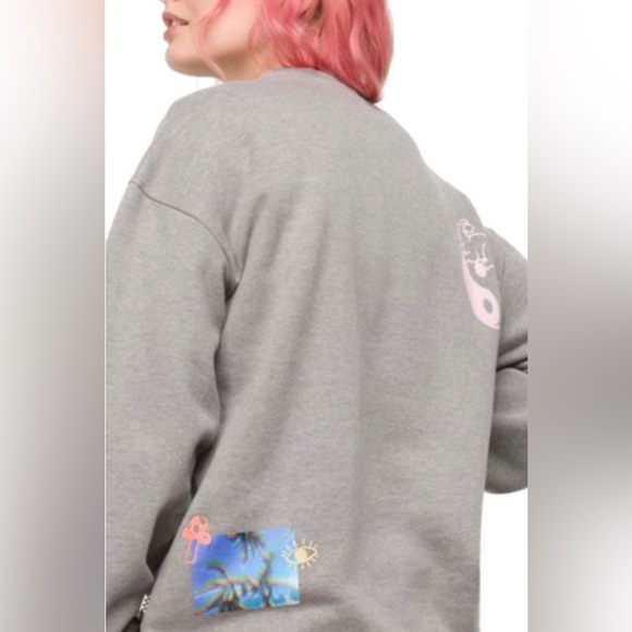 Vans Women's Mascy Daze Gray Oversized Fleece Crew Pullover, Size S - Picture 3 of 3